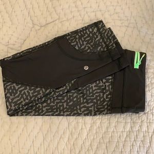 Lululemon Inspire Crops